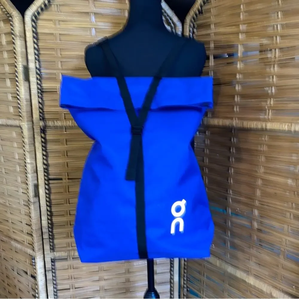 On Running Blue Black Backpack oncloud